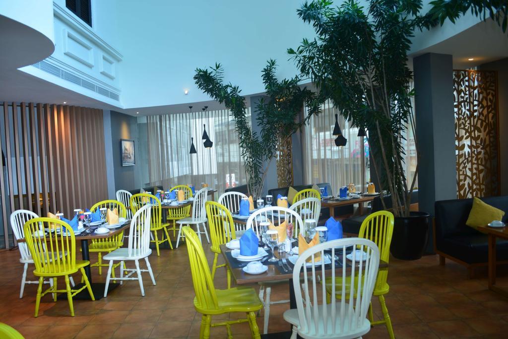 Yunna Hotel Lampung Bandar Lampung Buitenkant foto