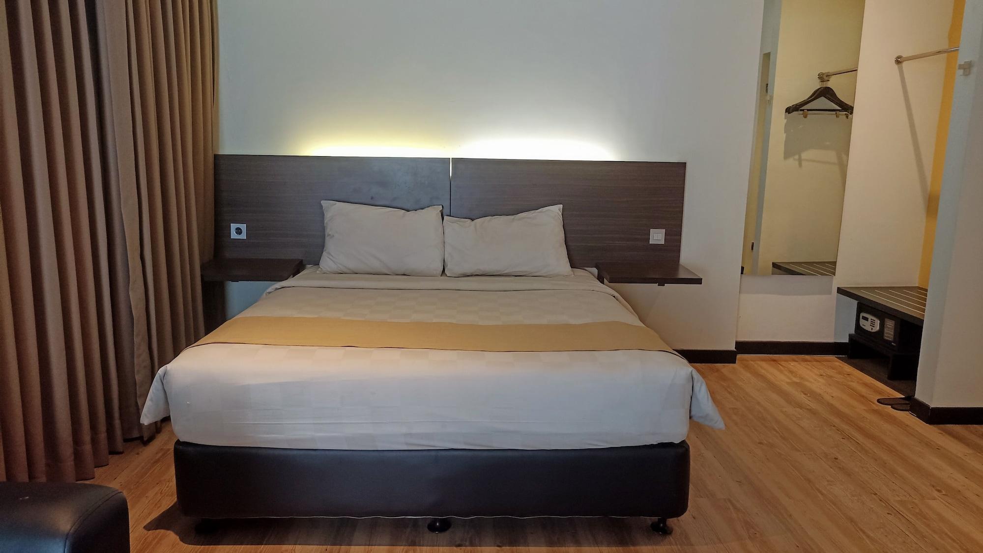 Yunna Hotel Lampung Bandar Lampung Buitenkant foto