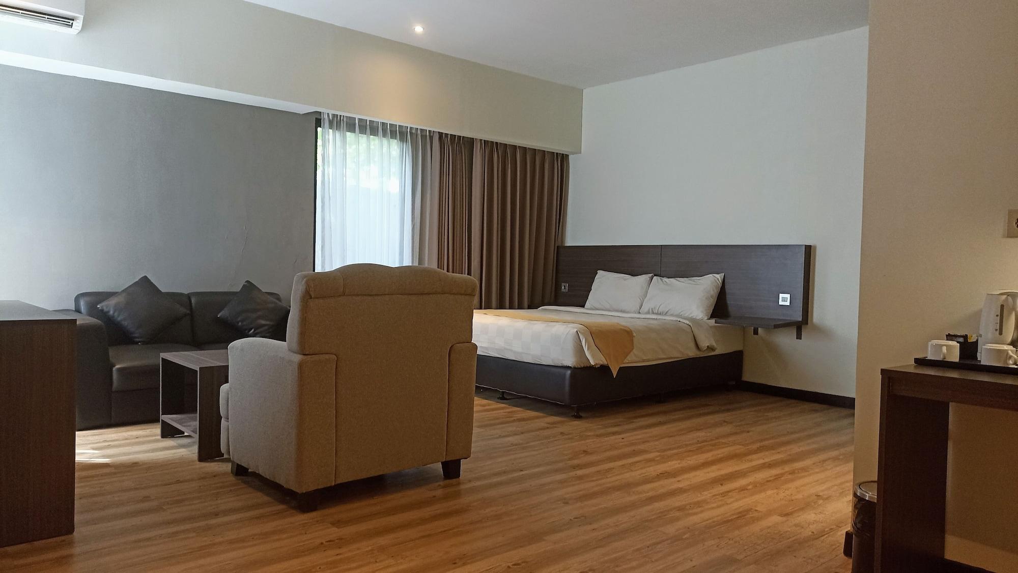 Yunna Hotel Lampung Bandar Lampung Buitenkant foto