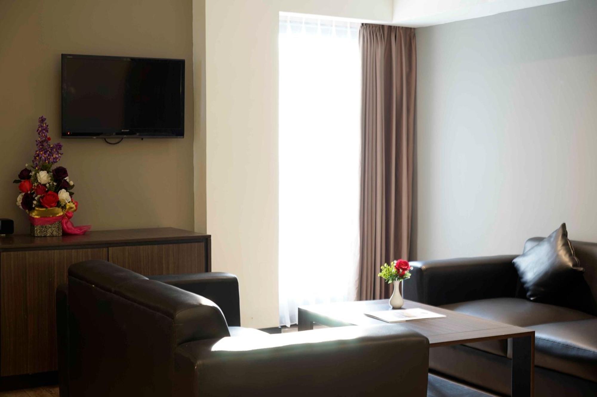Yunna Hotel Lampung Bandar Lampung Buitenkant foto