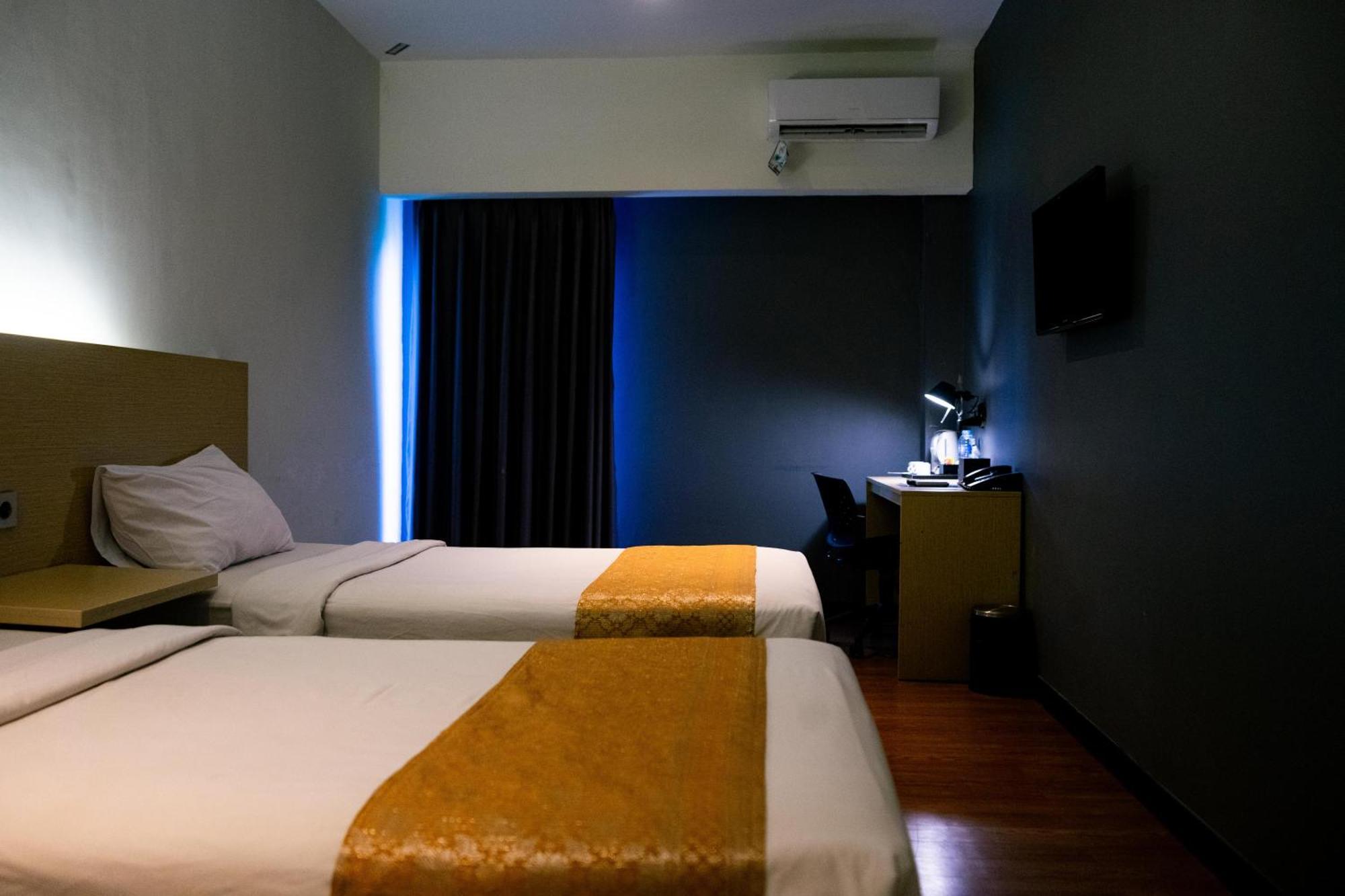 Yunna Hotel Lampung Bandar Lampung Buitenkant foto